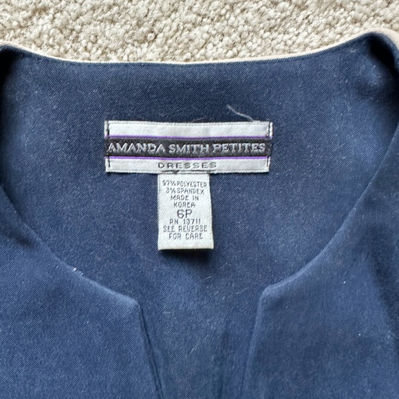 Vintage Amanda Smith Navy/Tan Skirt and Jacket Suit. Size 6 Petite. - Picture 5 of 10